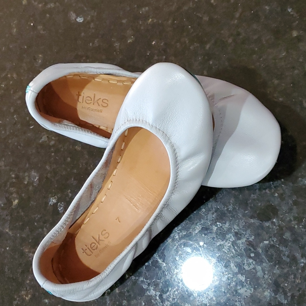 Cool Grey Tieks